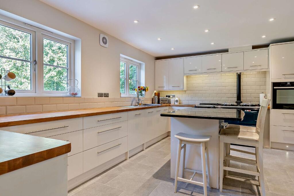 Kitchen/Breakfast