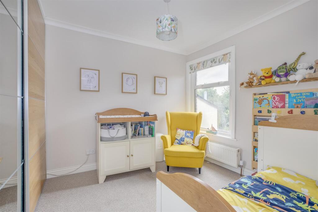 58 Gordon Road, HP13 6ER-2.jpg