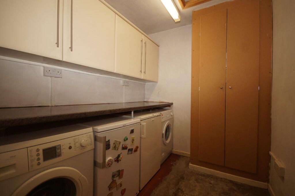 13 Elan Road