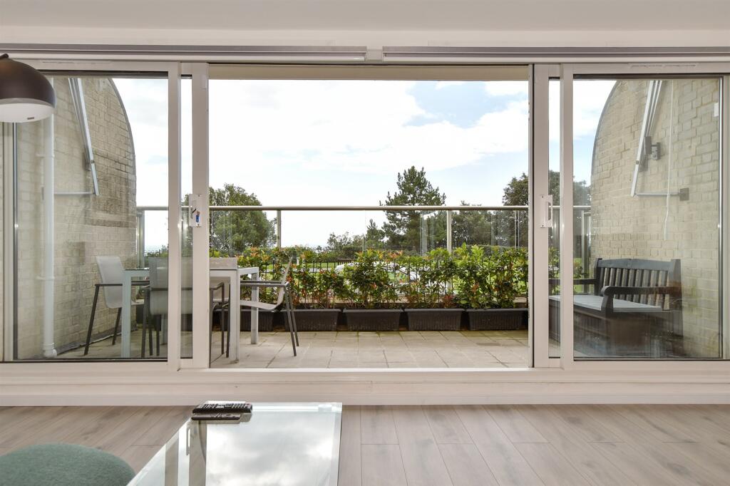 External Lifestyle Photograph