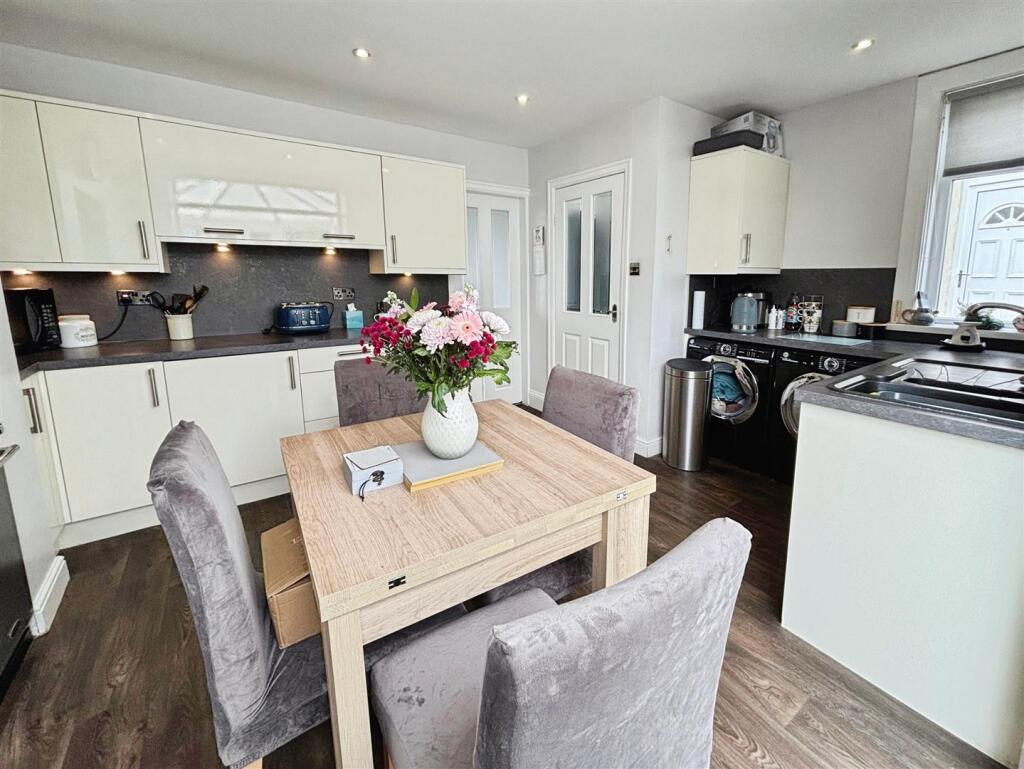 Dining Kitchen