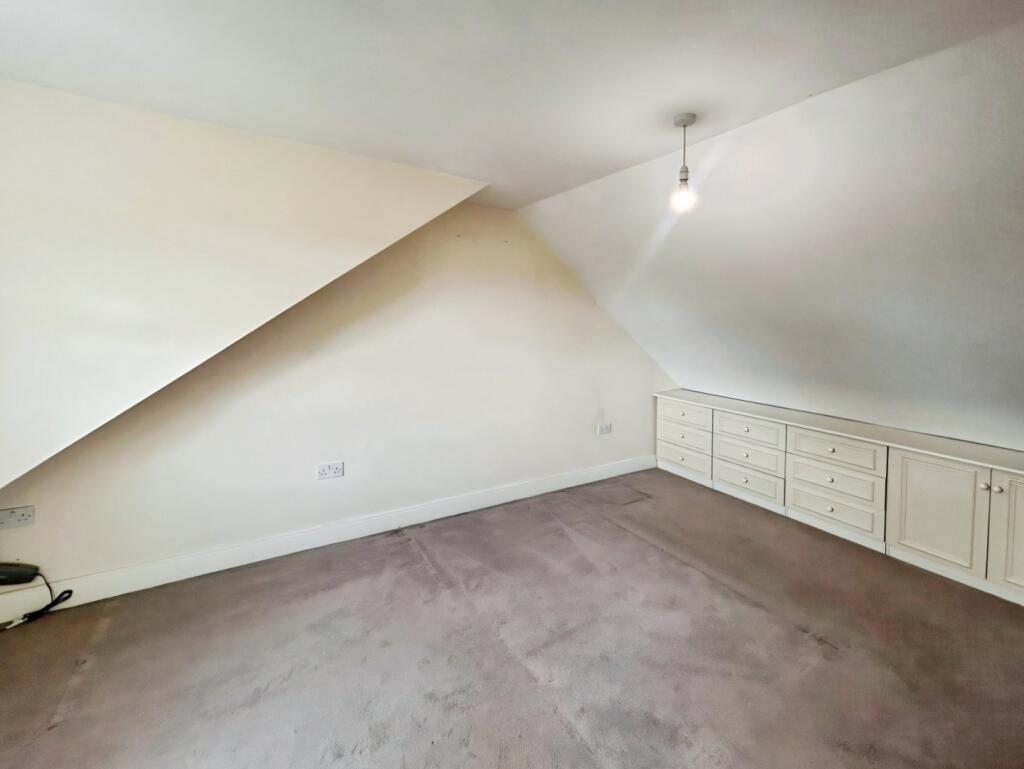 pbox-bedroom-333217.jpeg