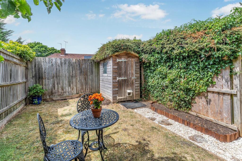 89 Parklands, Banbury-13.jpg