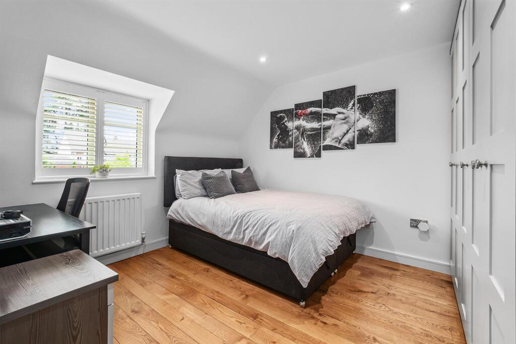 10 Shottery Green-24.jpg