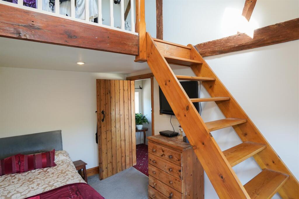 Village Farm Barns (21).jpg