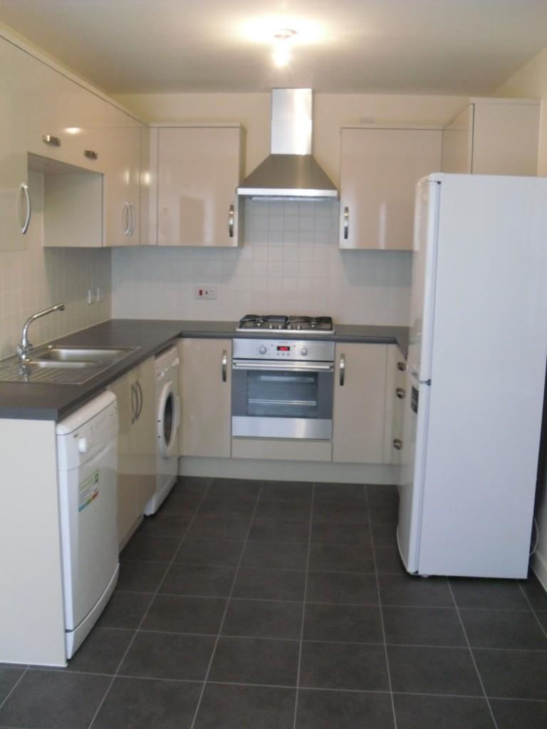 KITCHEN PIC 2