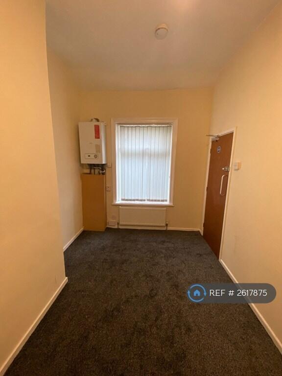 Large Double Bedroom 