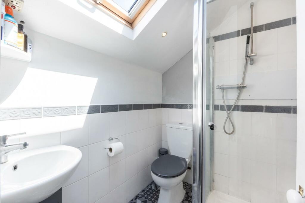 7 Bailbrook Lane, Bath BA1 7AH-18.jpg