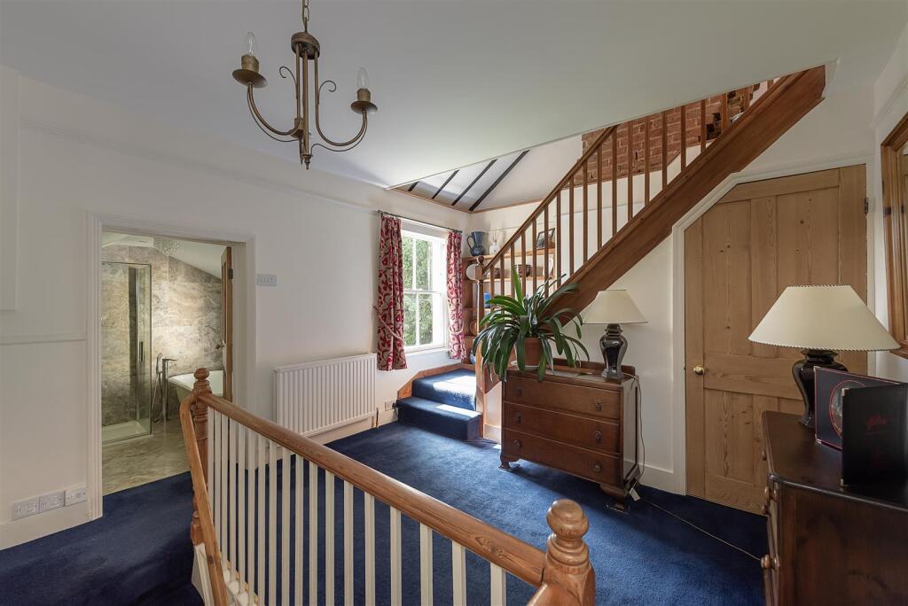 Station Road - landing.jpg