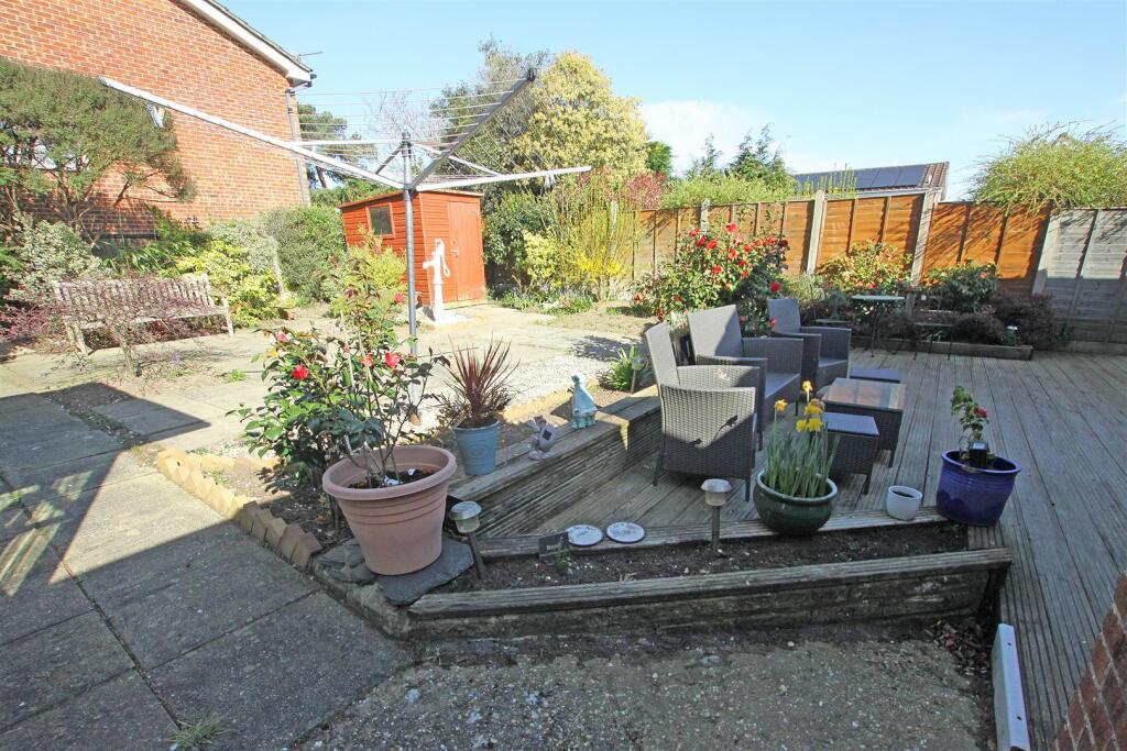 Garden c.jpg