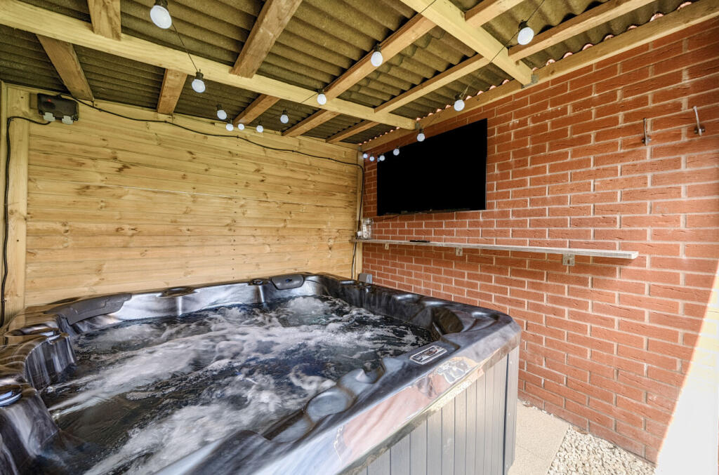 1315837-22-685e65...