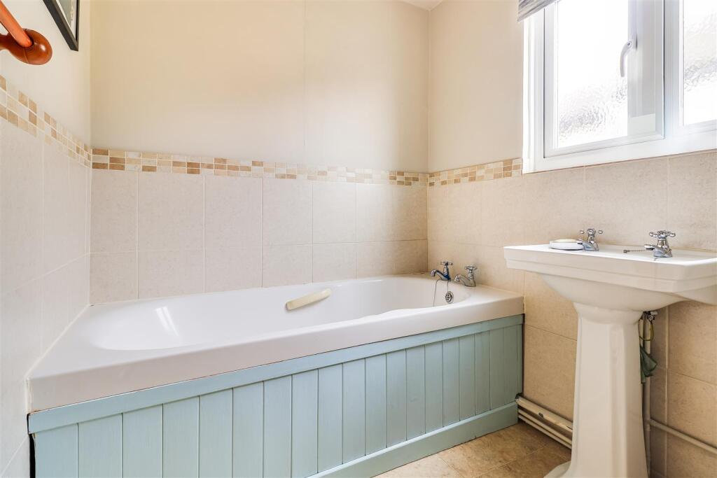 Bathroom (2)