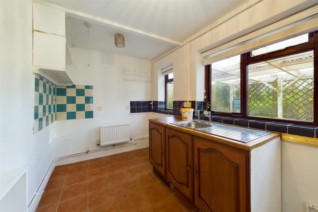 Chafra, The Common, Stoke Lodge, Patchway BS34 6AL