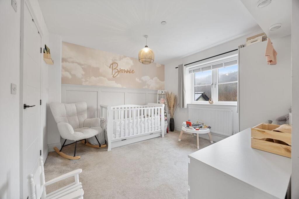 Bedroom 2 (&amp; en-suite)