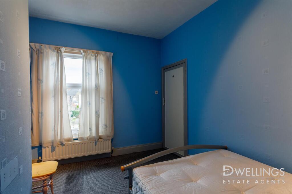 DWELEST- 43 Blackpool Street, DE14 3AW - 015.jpg