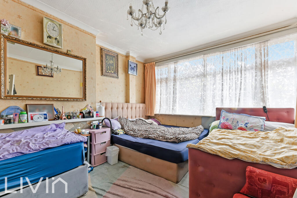 EDERLINE AVENUE, 69-44