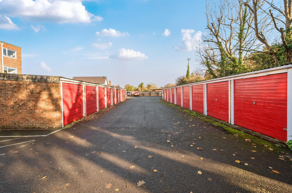 1385261-11-6929b6...