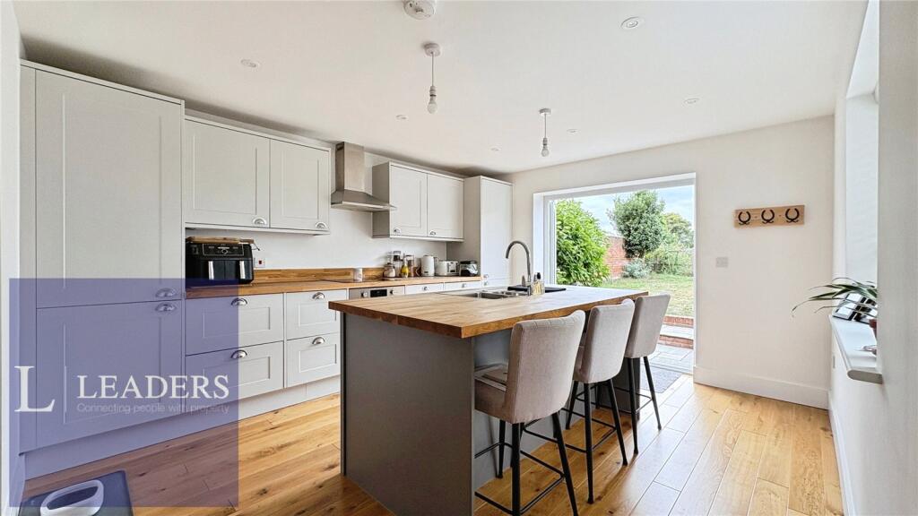Kitchen Diner