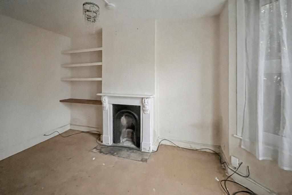 Flat A, 25 Trevor Road, Wimbledon, London, SW19 3PW