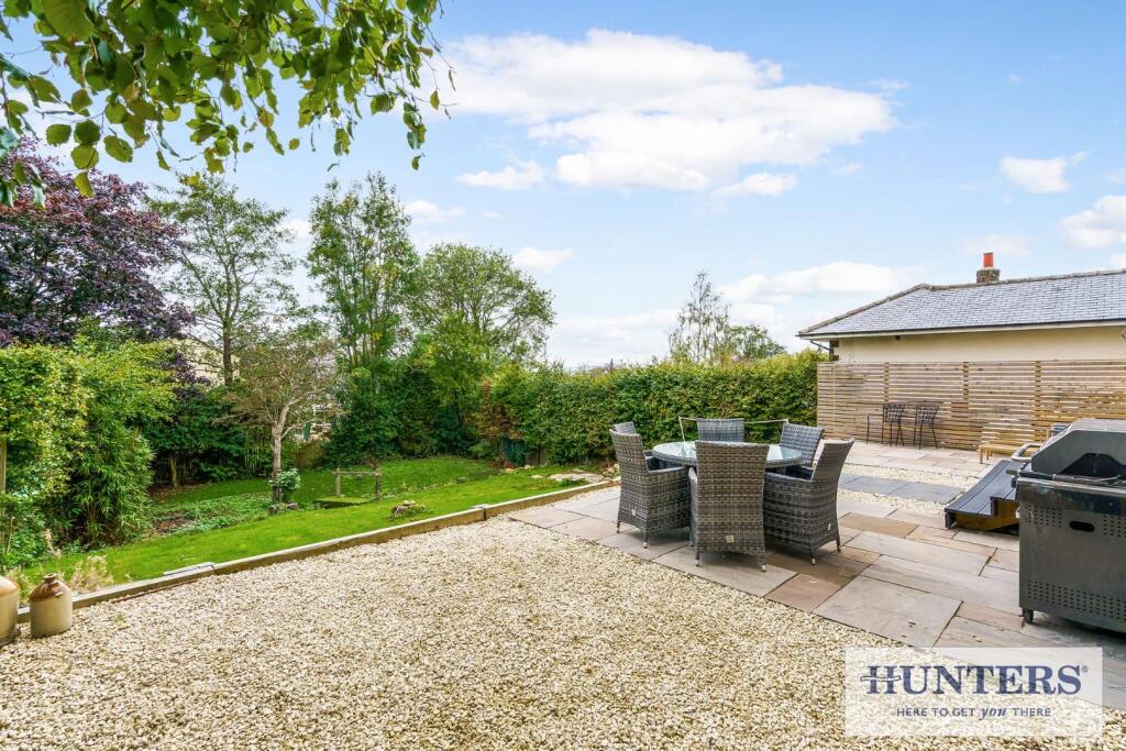 98485_18-Belmont-Grove-Rawdon (30) - Copy_low.jpg