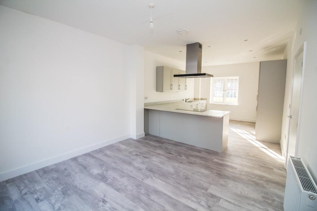 Dining/Kitchen