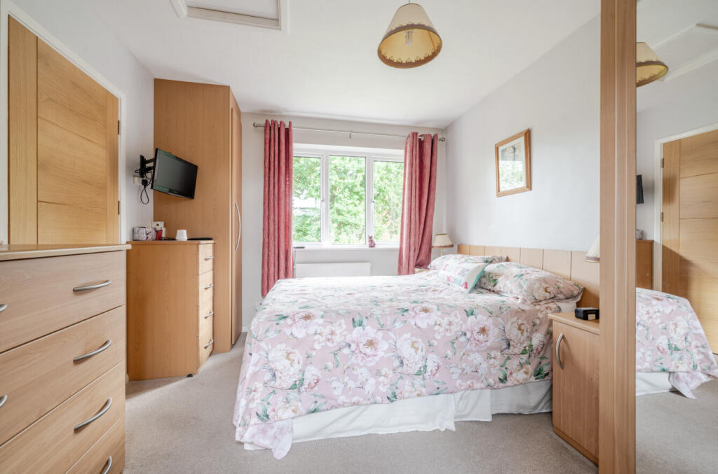 1333280-20-688cb8...