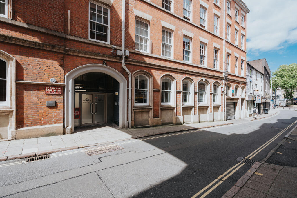 hounds gate court (67 of 70)