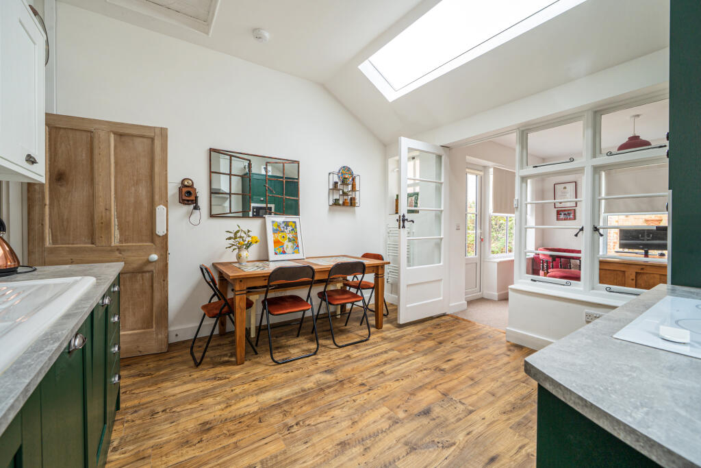 Kitchen / Breakfast Room