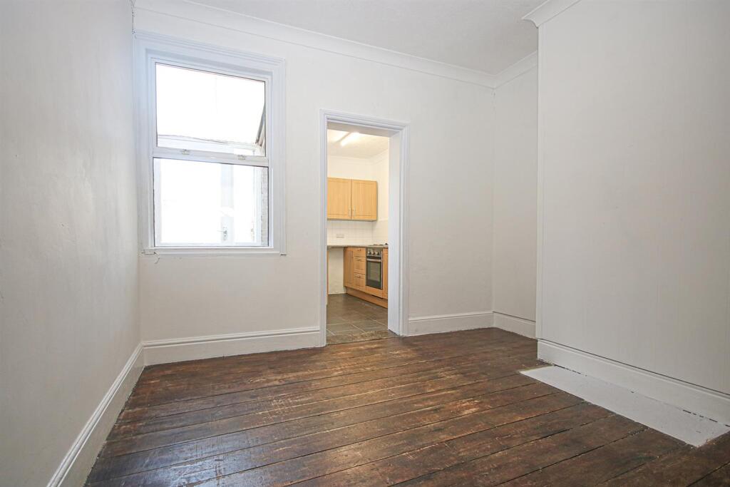 Dining Room1.jpg