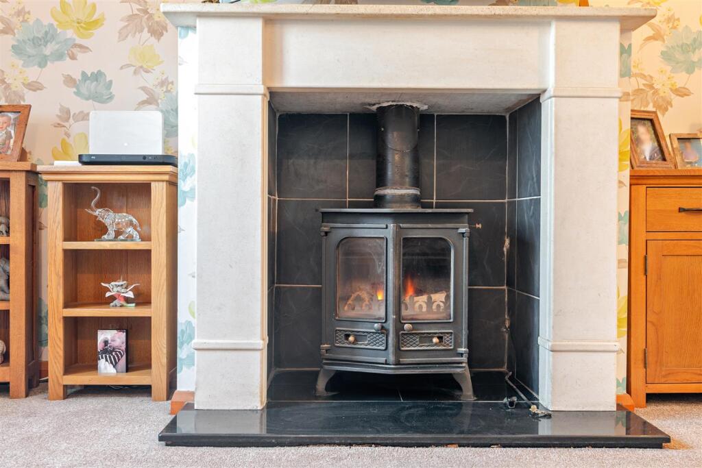 77 High Street, Astcote (17).jpg