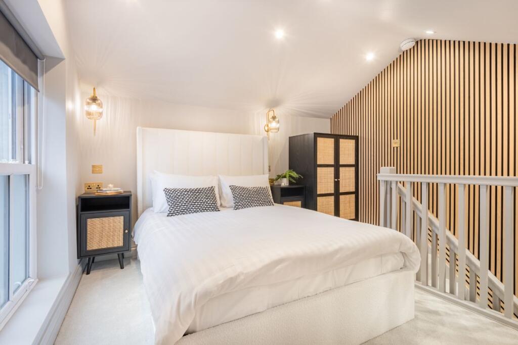 The Coach House - Bedroom