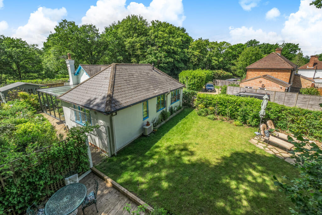 1299725-6-6839b1f...