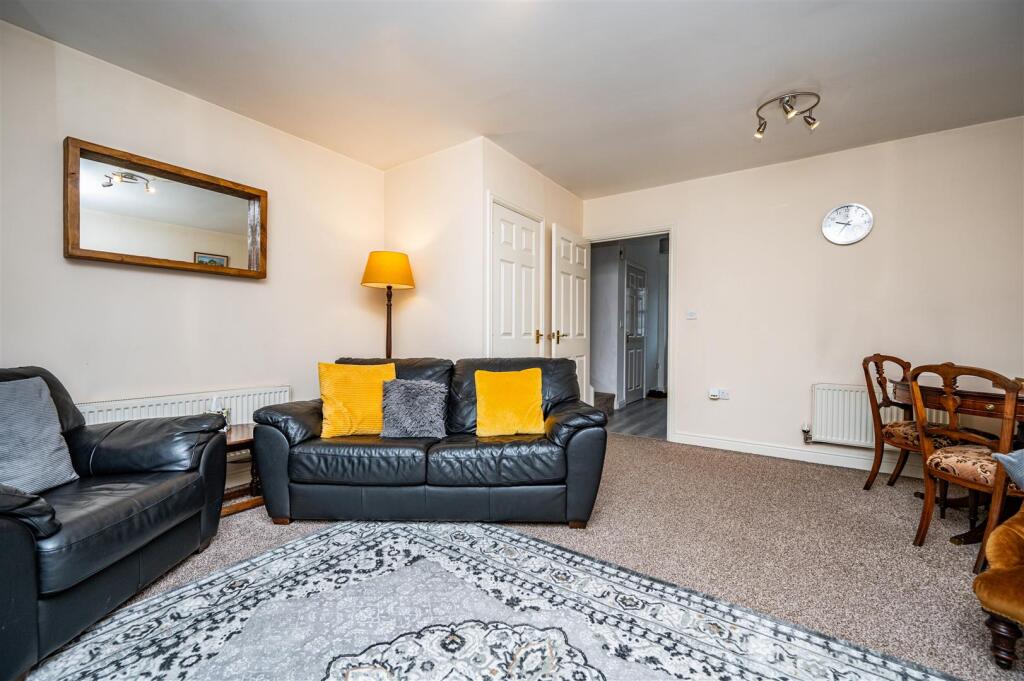 Lounge Diner (3).jpg