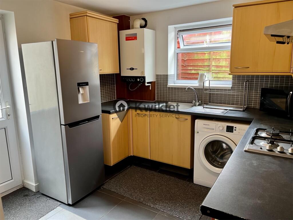 eZy Watermark_04-09-2022_10-41-14pm.jpeg