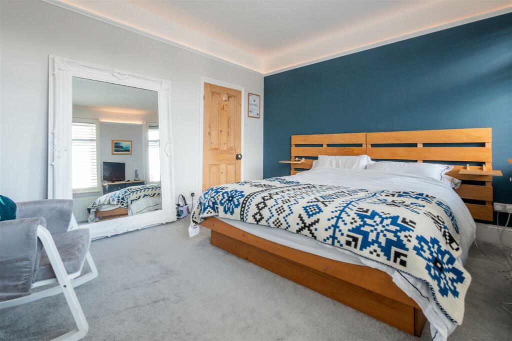 Bedroom 1 Aspect 2