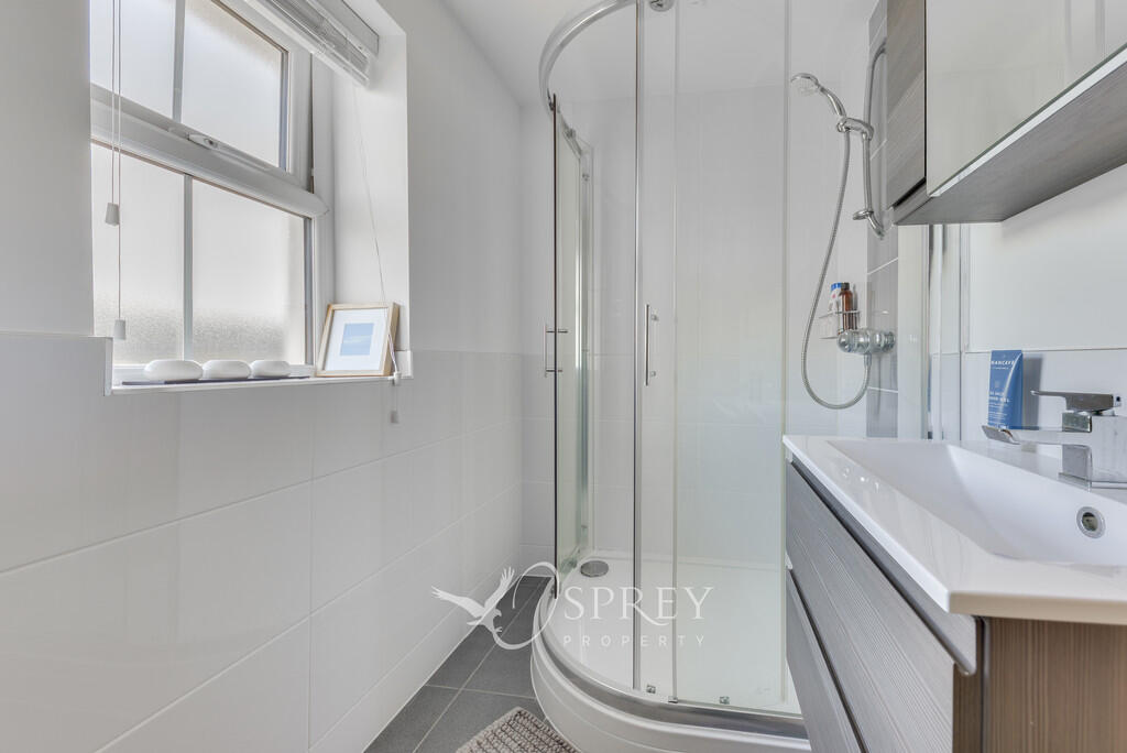 En-Suite to Bedro...