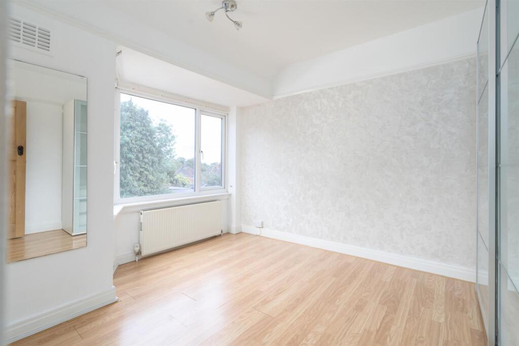 92 Sandgate Road_10.jpg