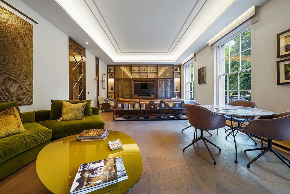 Flat 2, 17 Grosvenor Square W1K 6LB-LowRes-10.jpg