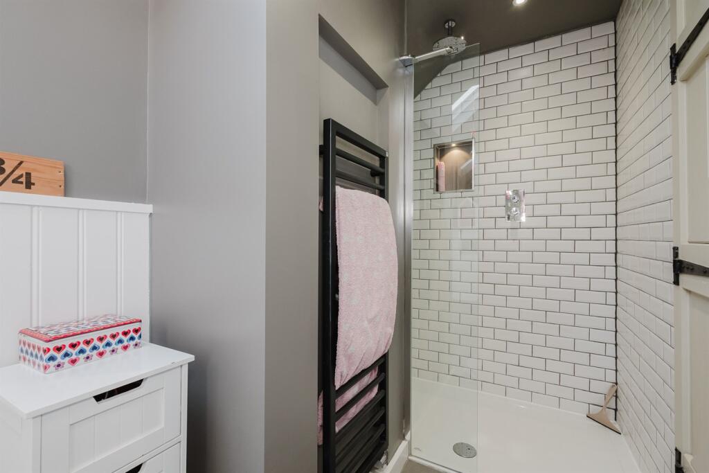 En-Suite Shower Room