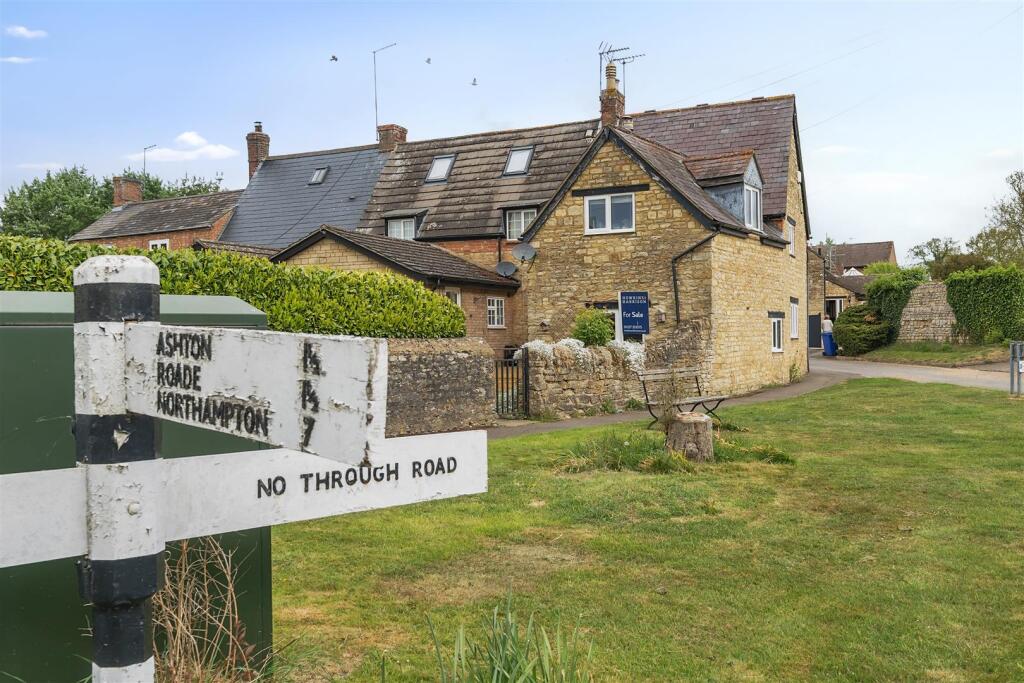 1 Mill Lane, Stoke Bruerne (12).jpg