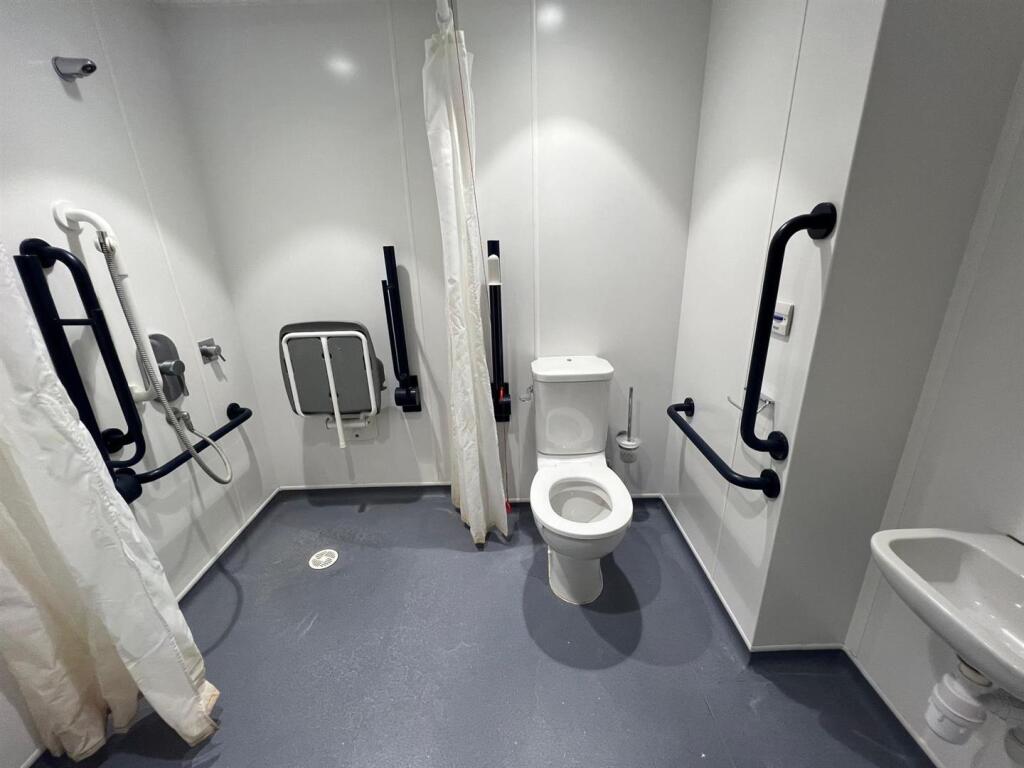 Melbourne 121 accessible unit 5.jpg