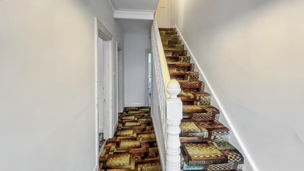 19 Whitburn Road, Lewisham, London, SE13 7UQ