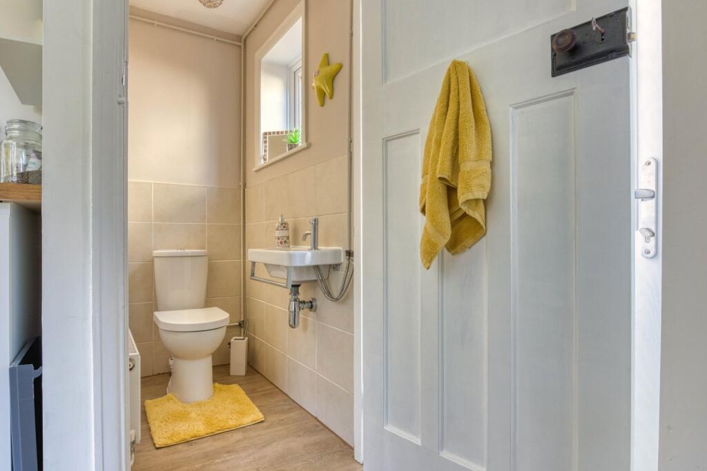 Ewemove Taunton - Henley Road (16)