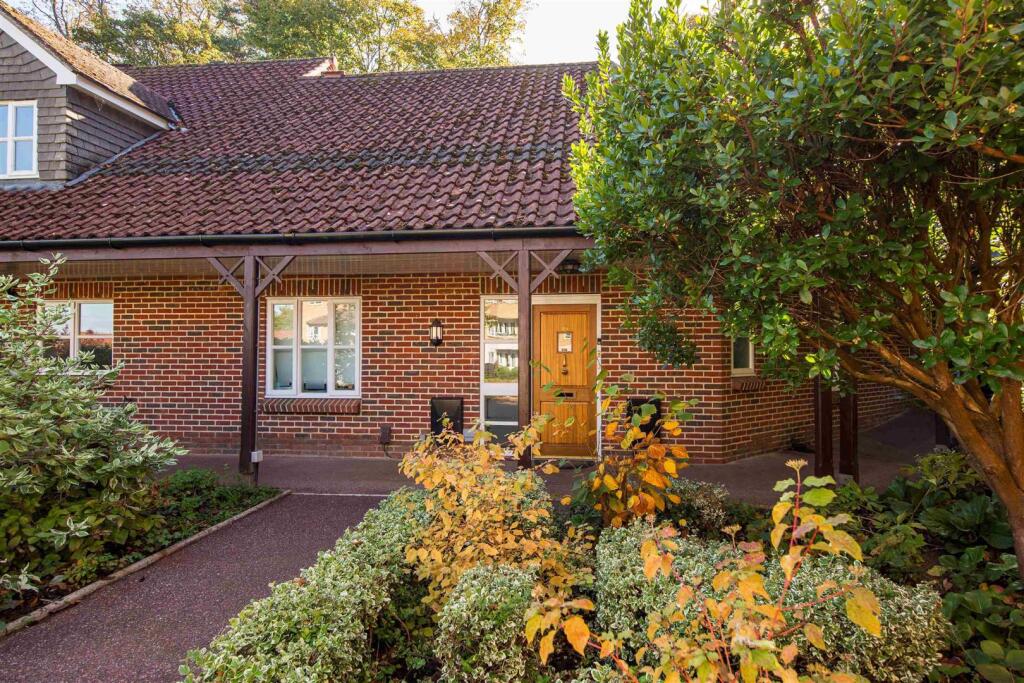 19-willicombe-park-property (11) (1).jpg