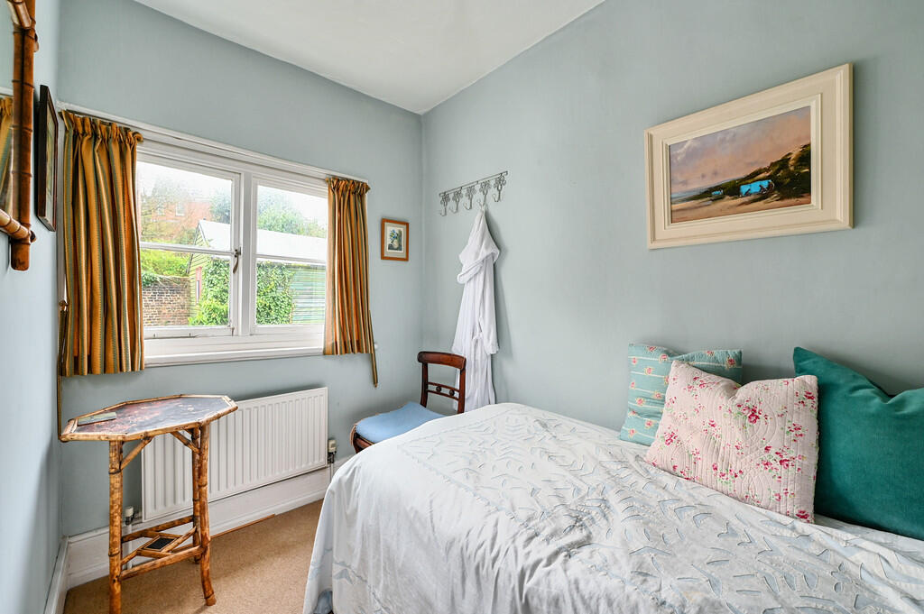 10 tower st tn31 ...