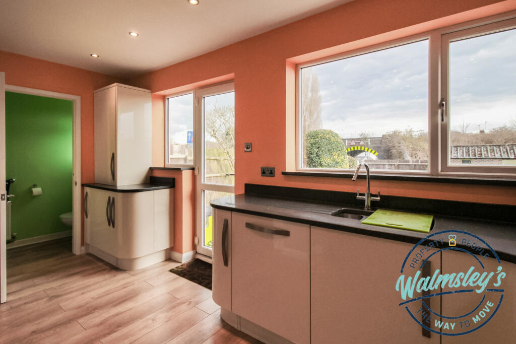 Kitchen &amp; ground floor cloakroom