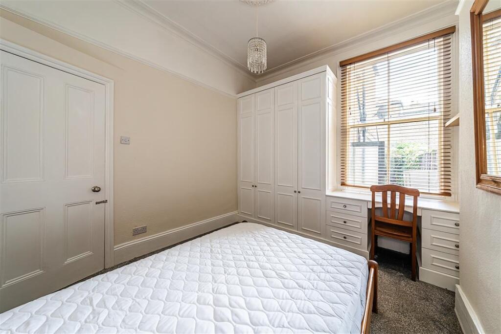 Flat-A-34-Bickers...