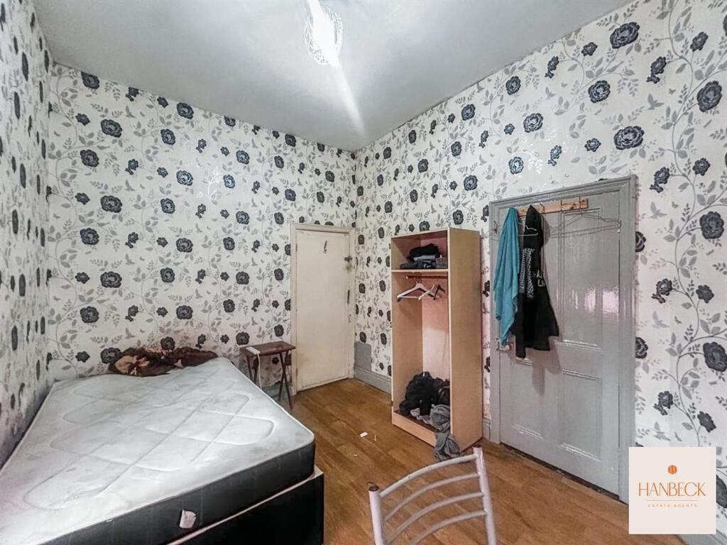 WhatsApp Image 2025-07-21 at 09.40.27 (1).jpg