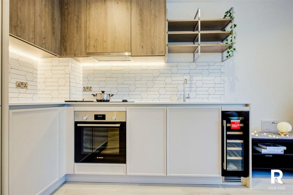 Kitchen/Living/Dining