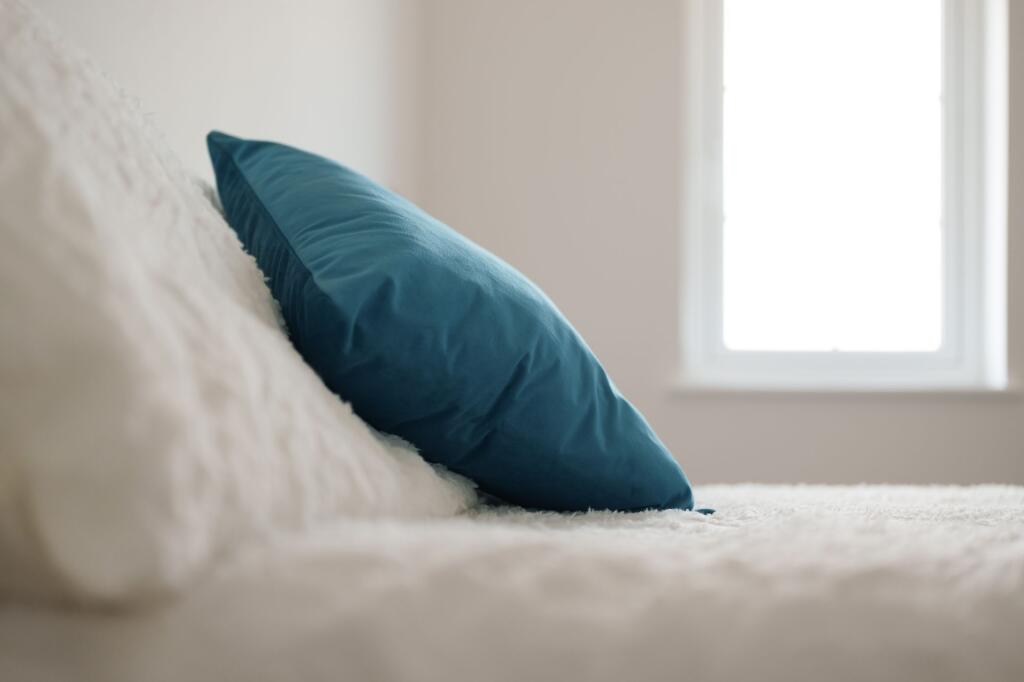 Bedroom 2 (Top Right